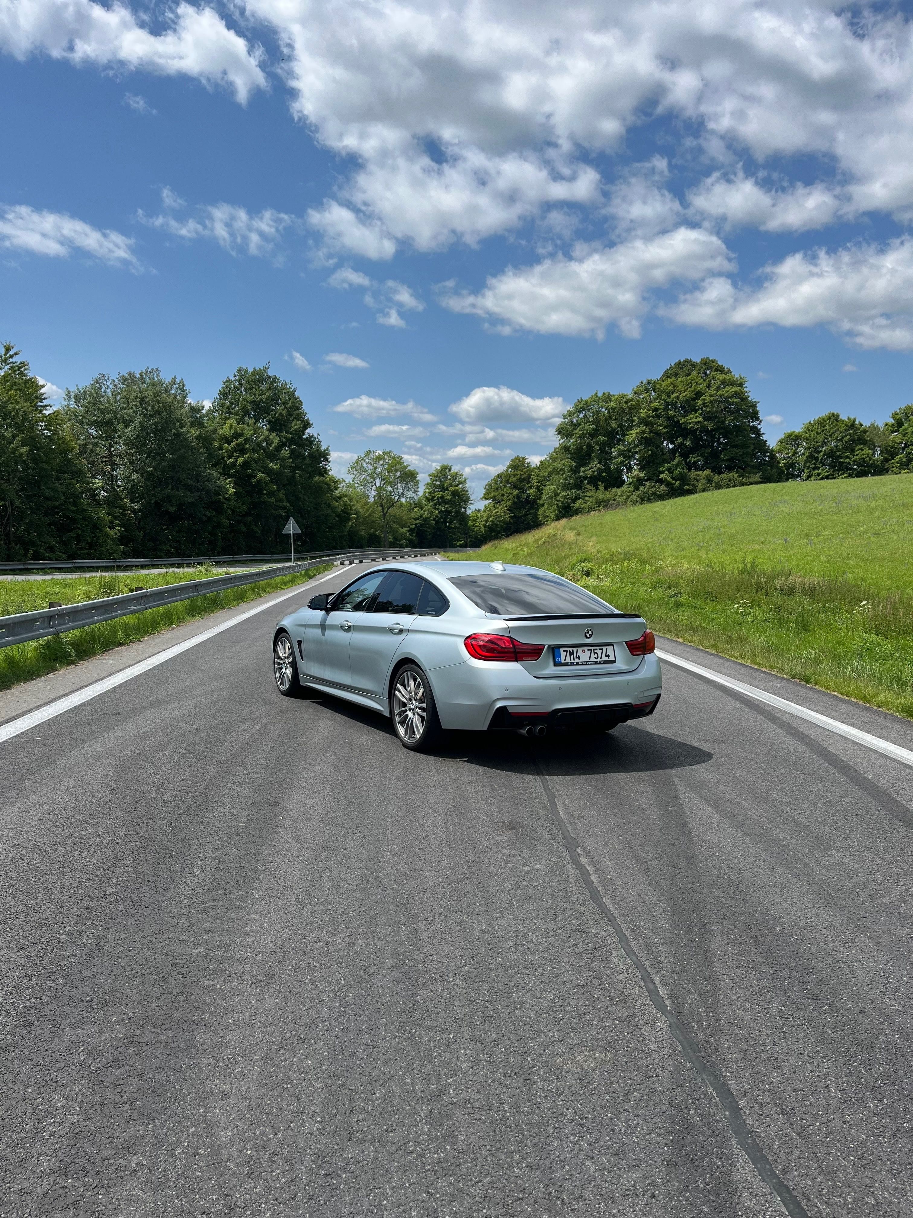 BMW Řada 4, 430i - fotka 3