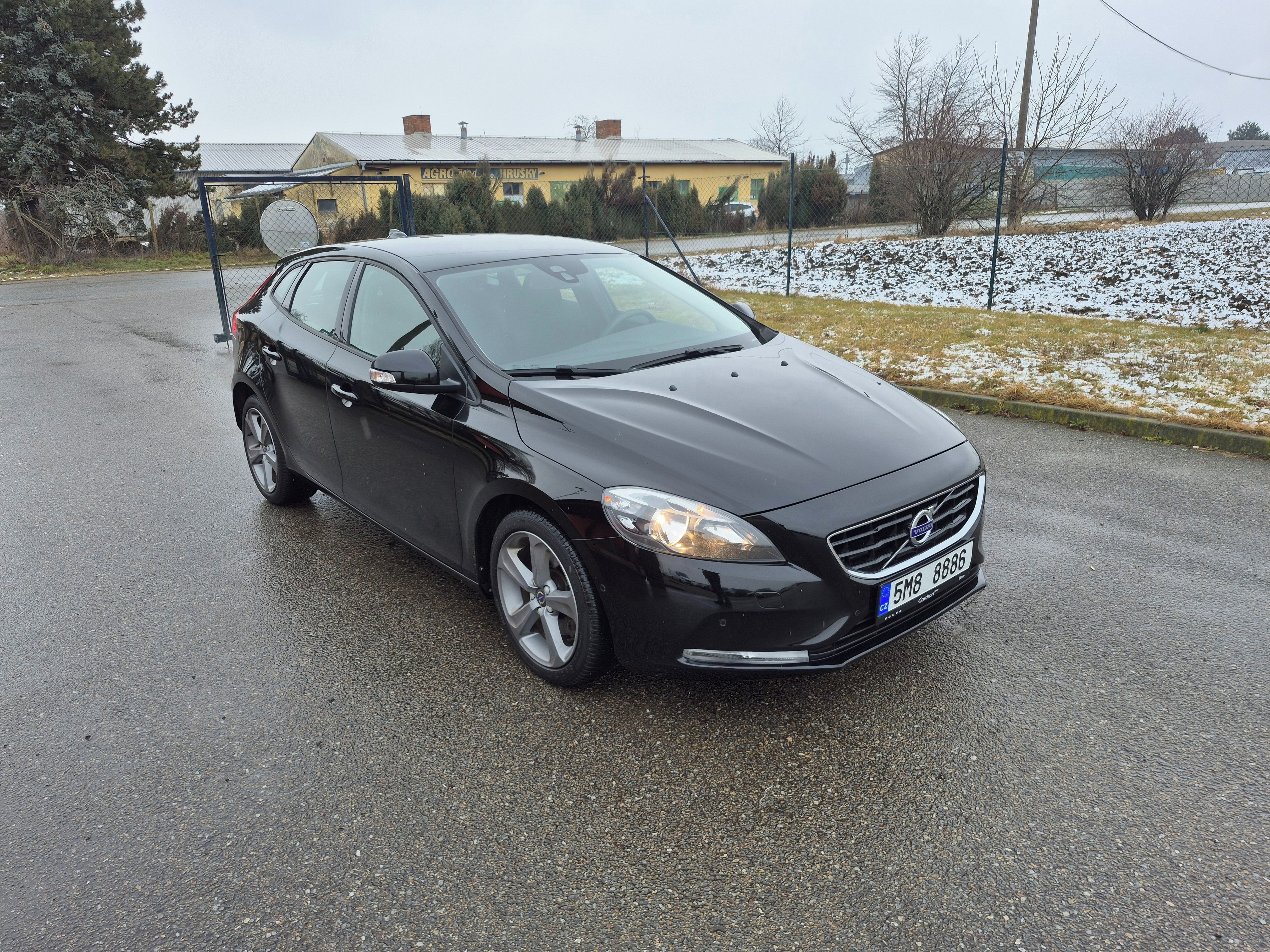 Volvo V40, 1,6i, 88kW, T2, ČR