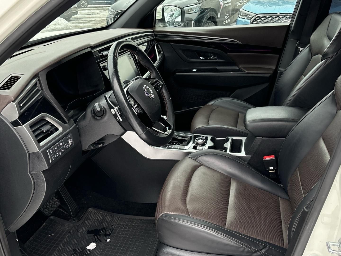 SsangYong Korando, 1.5 Turbo e-XGI 163 LE Premium - fotka 6