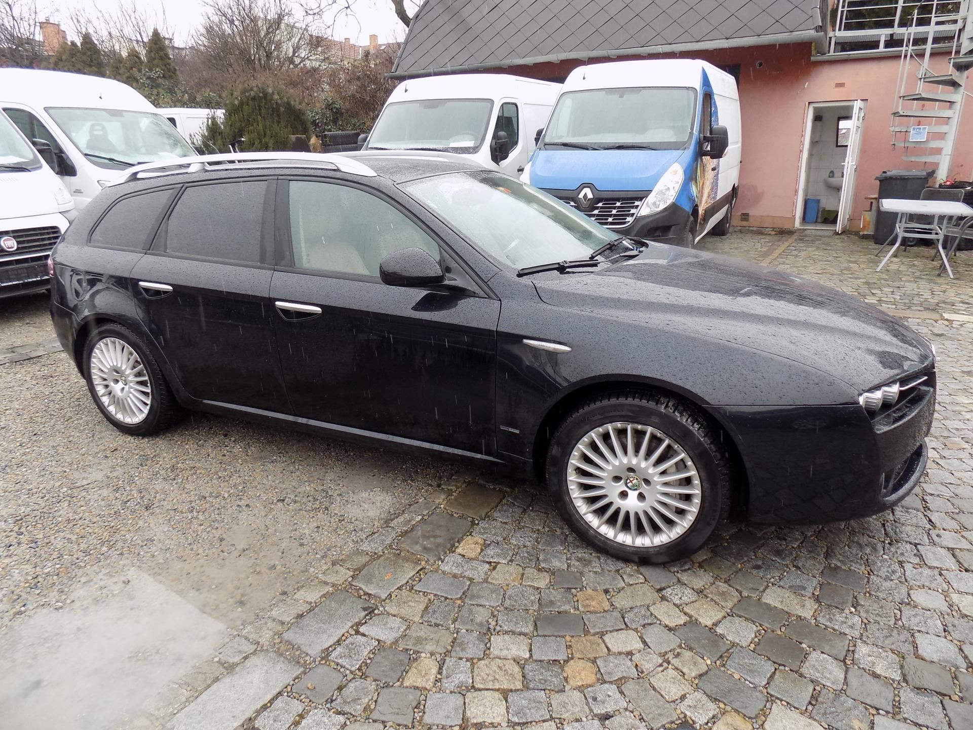 Alfa Romeo 159, 3,2 JTS 191 KW  Q4 SPORTWAGON - fotka 6