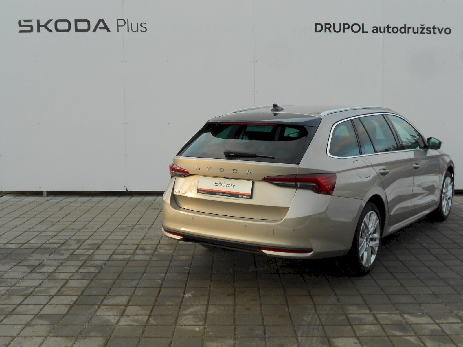 Škoda Octavia, Combi IV 1.5 TSI - 110 kW, Top - fotka 2