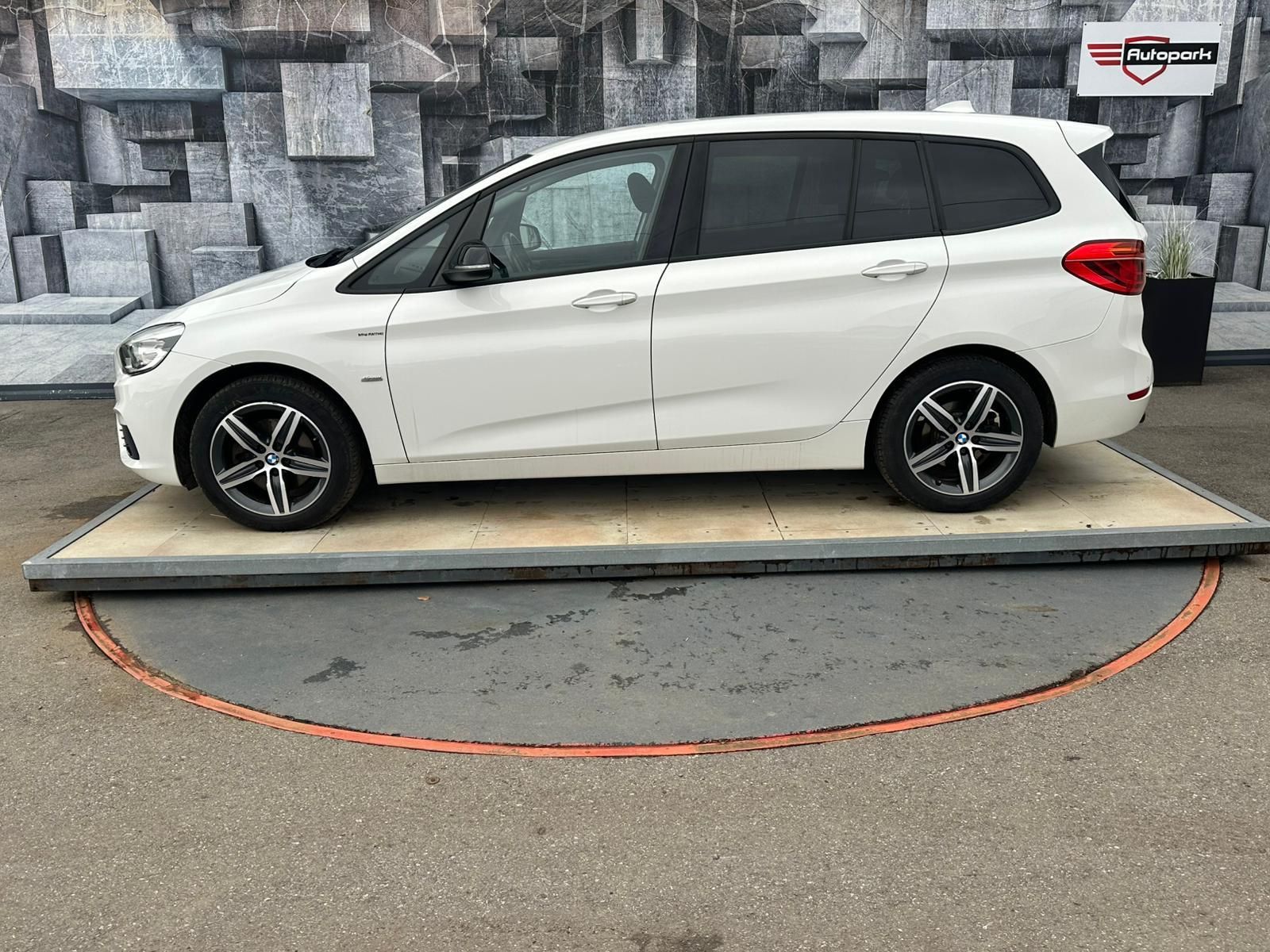 BMW Řada 2, 218D GT,110KW,VYH.SED., Z.PNEU - fotka 4