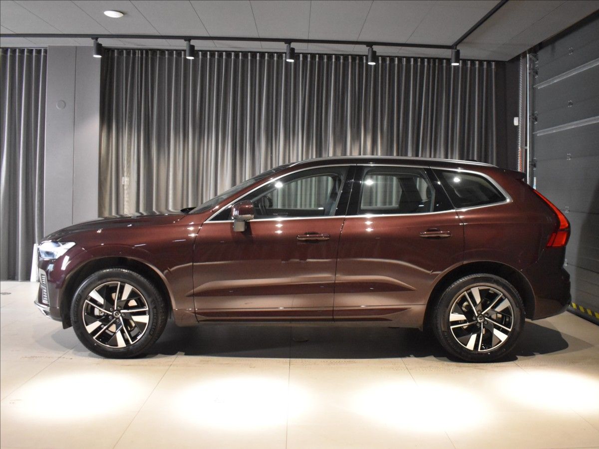 Volvo XC60, 2,0 B5 AWD Plus bezklíč,BLIS - fotka 2