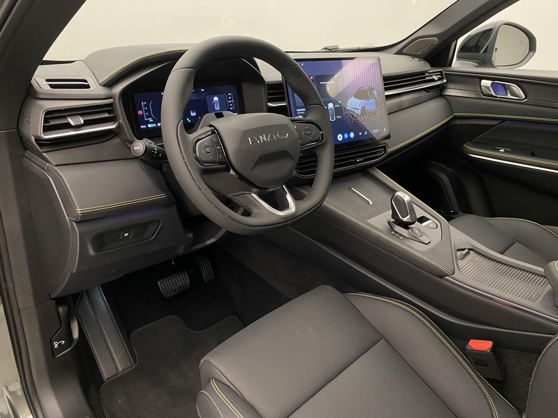Lynk & Co 01, 01 MORE PHEV DEMO - fotka 4