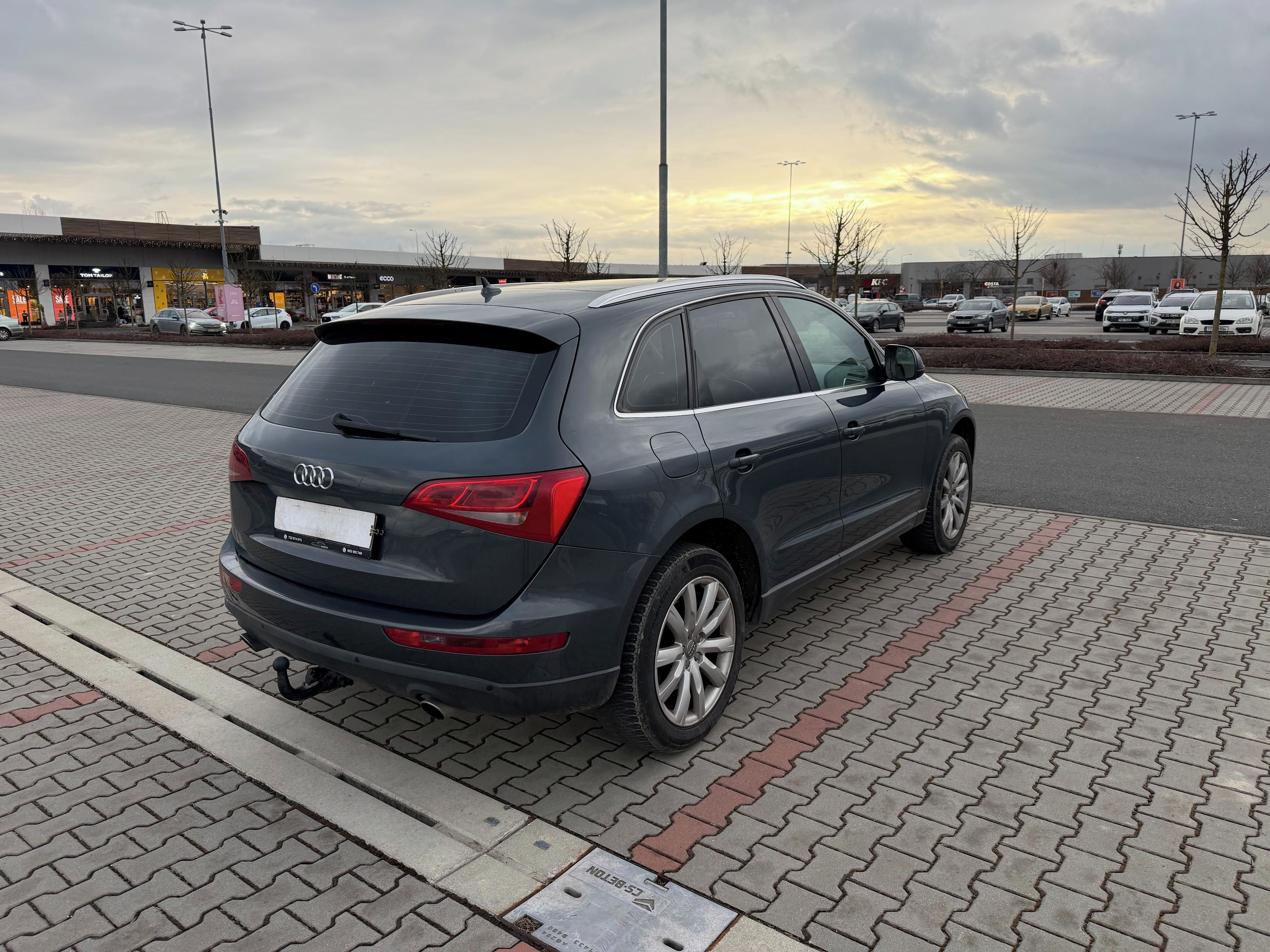 Audi Q5, 3.0 TDi kůže NAVI panorama TZ - fotka 3