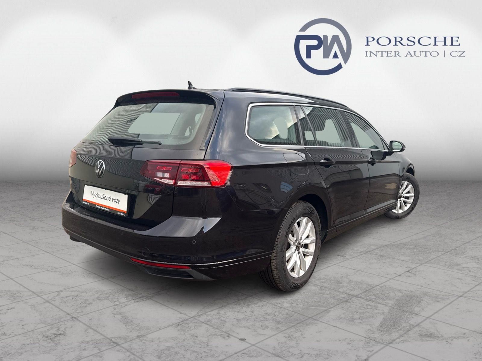 Volkswagen Passat, 2,0 TDI 110kW DSG Variant - fotka 2