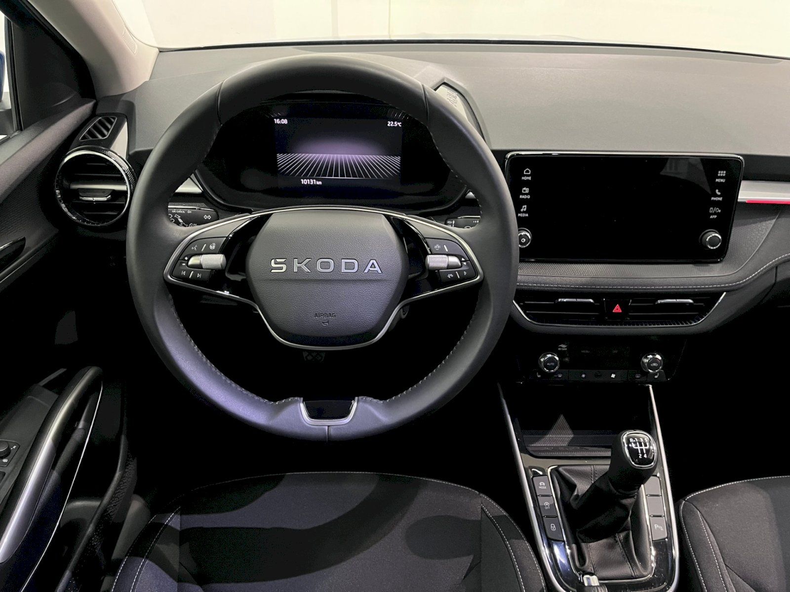 Škoda Fabia, 1.0 TSI 70 kW M5F Top Selectio - fotka 5