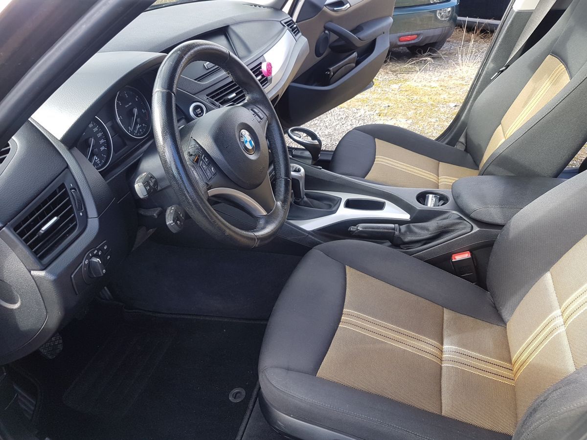 BMW X1, S-DRIVE 2.0D 130KW SERVISKA - fotka 6