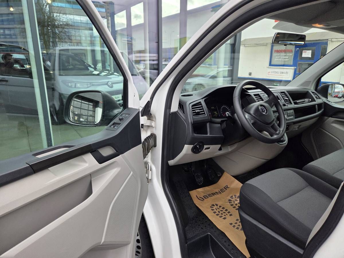 Volkswagen Transporter, 2.0 TDI 9 míst - fotka 5