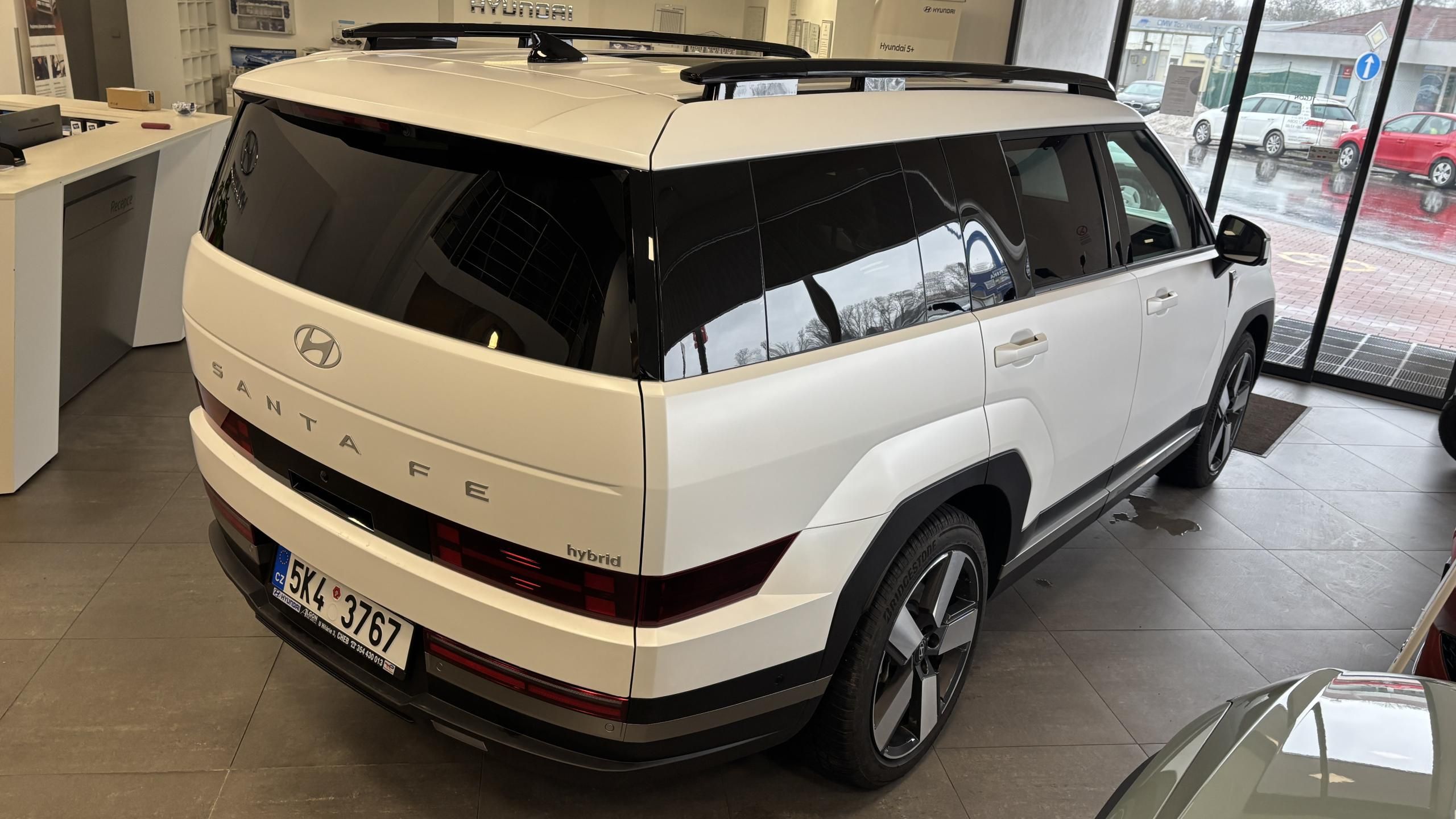 Hyundai Santa Fe, 1.6TGDI HEV 7S PREMIUM - fotka 4