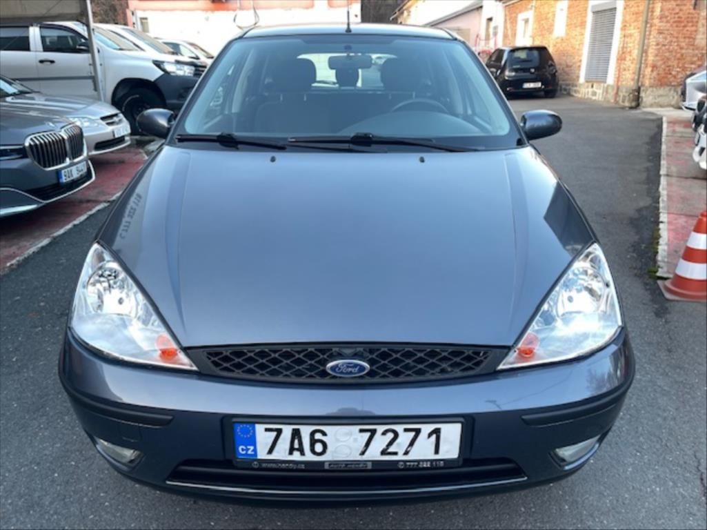 Ford Focus, 1,6 i 74kW,komplet po renovaci - fotka 2