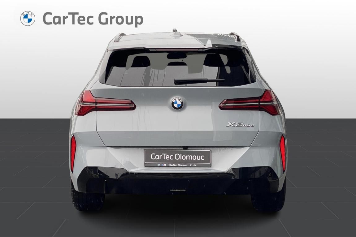 BMW X3, xDrive 40d - fotka 4