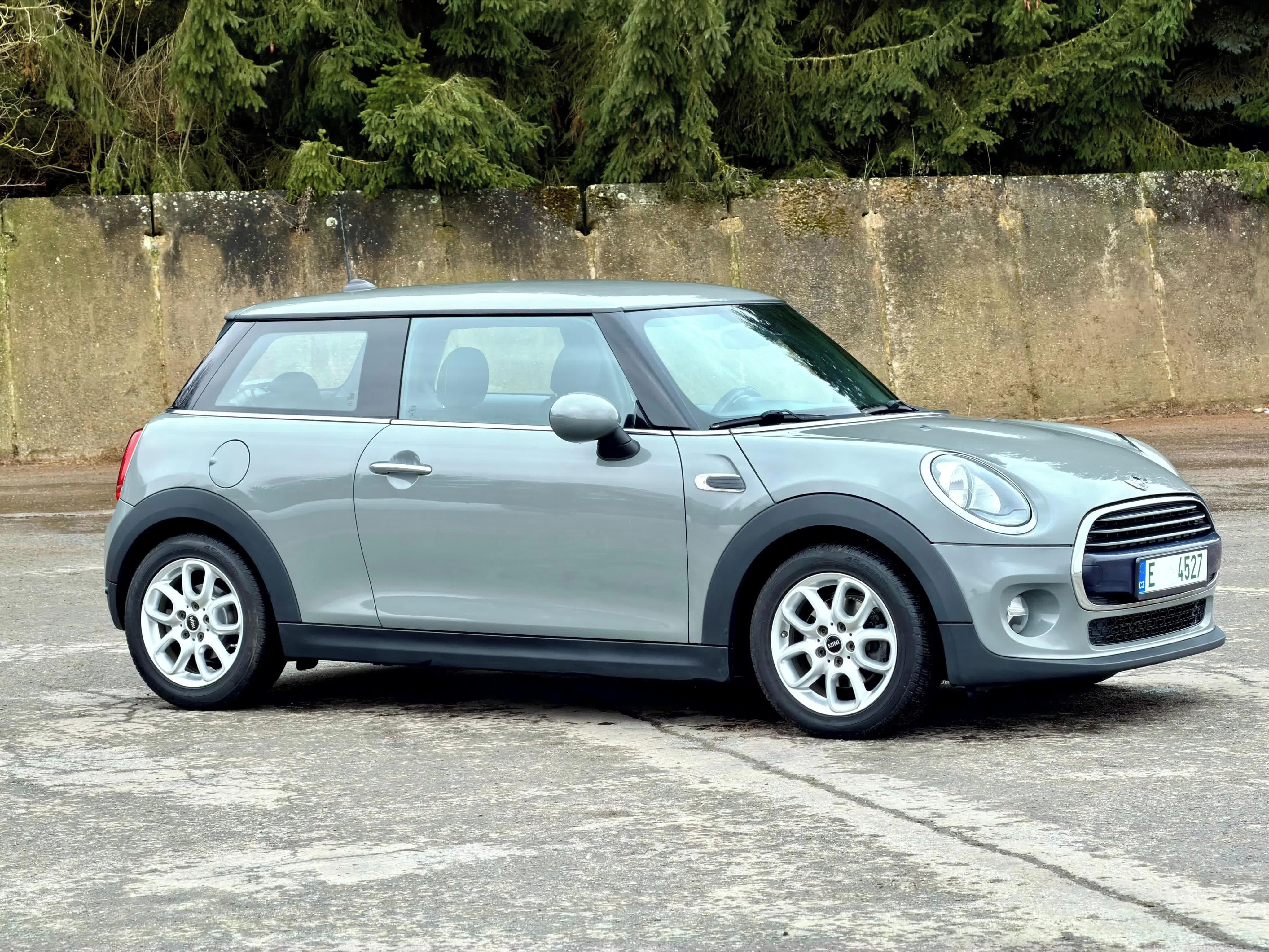 Mini Cooper, 1,5T 100kw, serviska, TOP - fotka 3