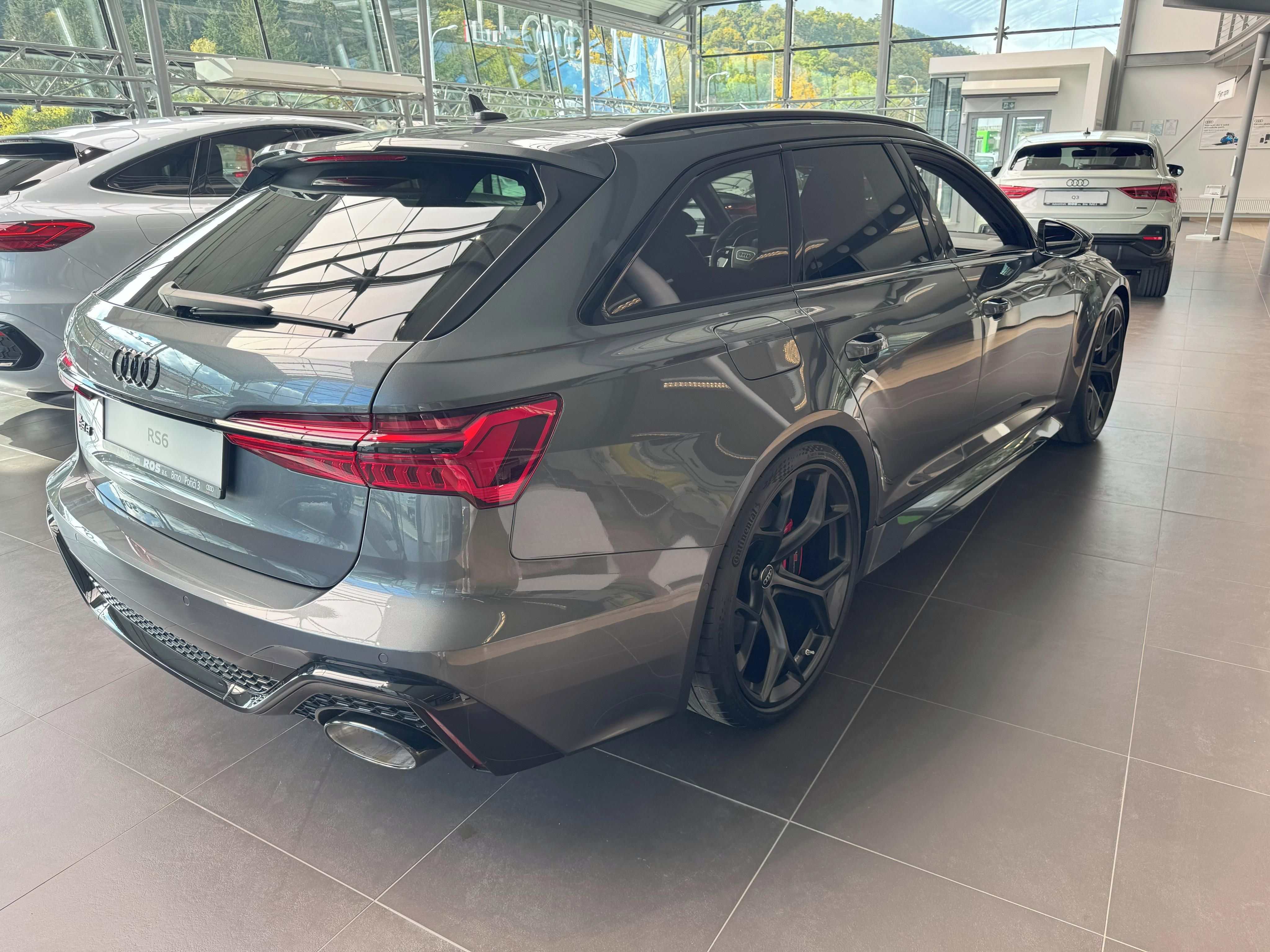Audi RS6, Performance TFSI 463 kW - fotka 5