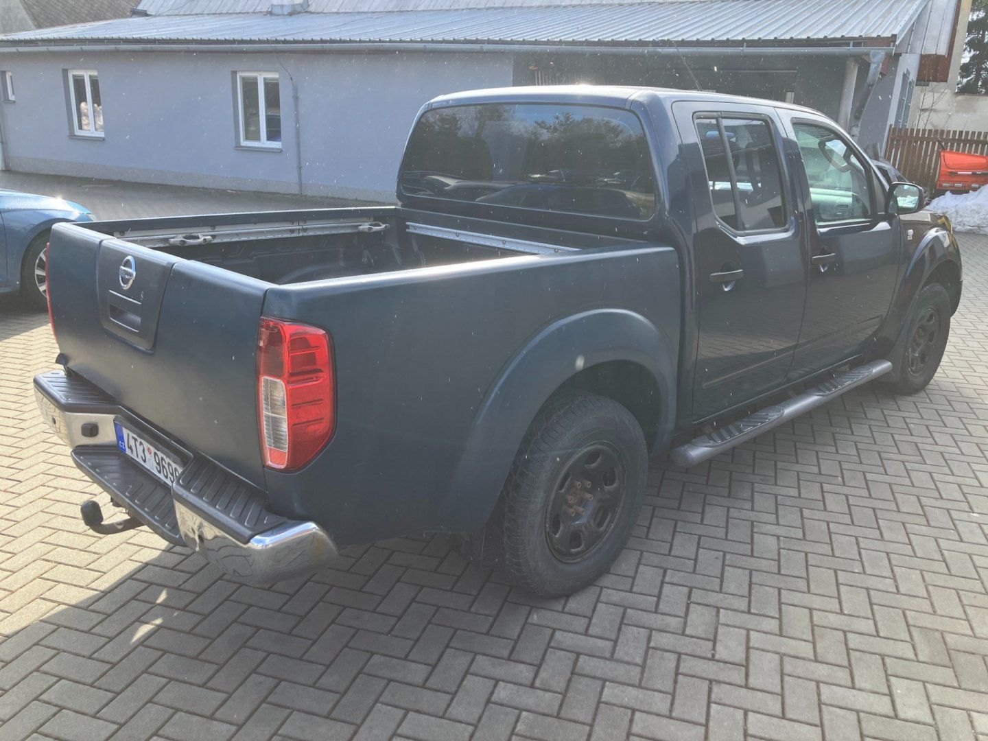 Nissan Navara, 2.5DCI 4WD DOUBLE CUB - fotka 5