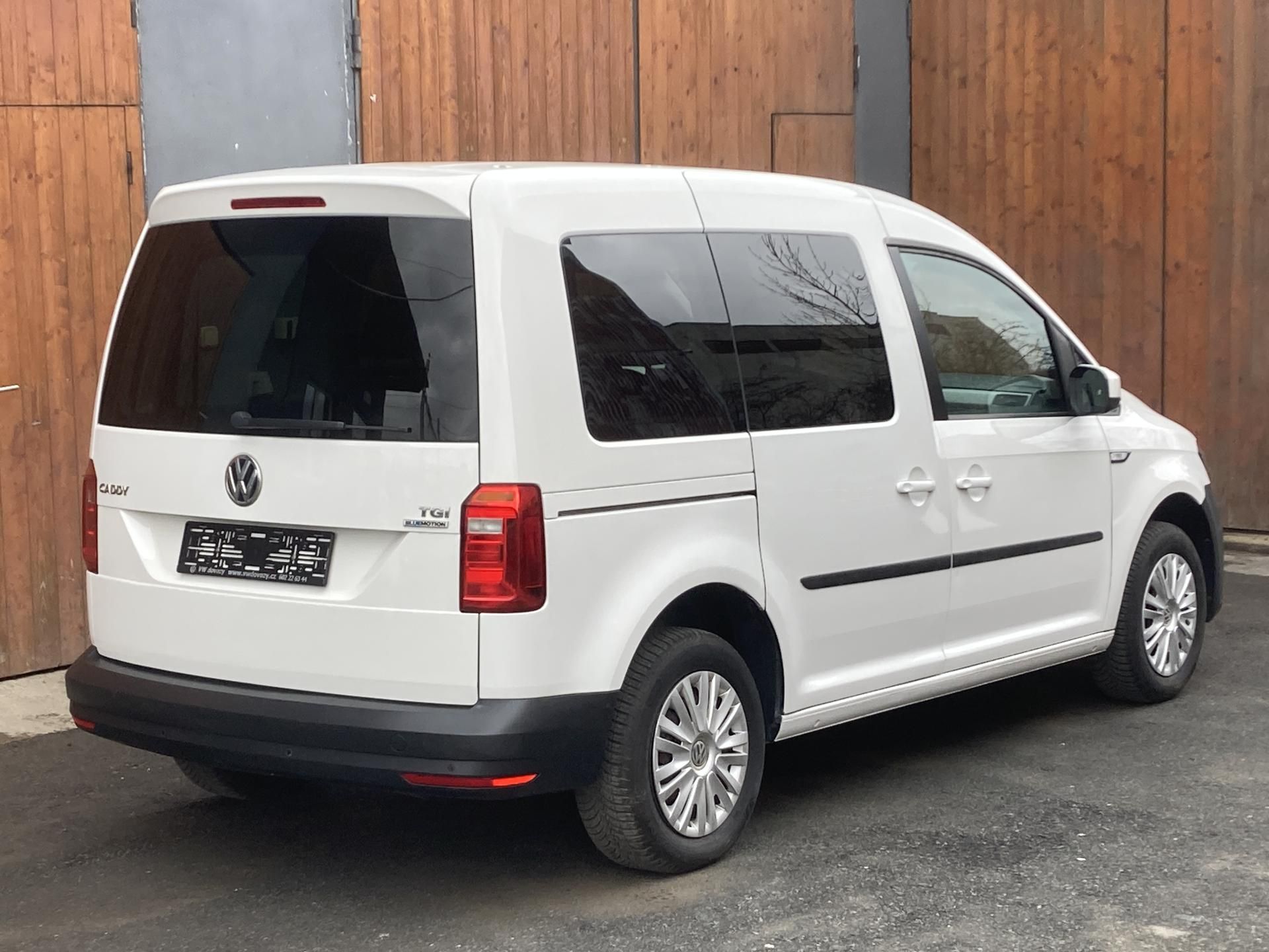 Volkswagen Caddy, 1,4 TGi CNG 5-7 míst - fotka 2