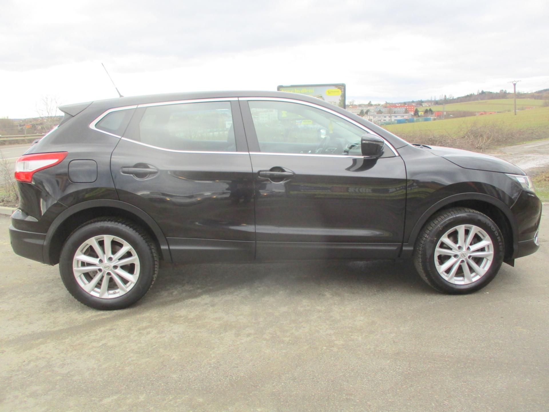 Nissan Qashqai, 1.6DIG-T 120kW NAVI VÝHŘEV - fotka 6