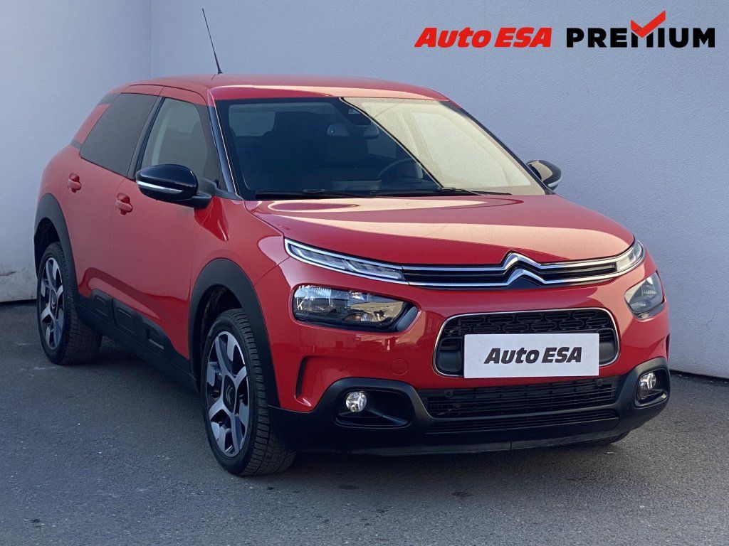 Citroën C4 Cactus, 1.2 PT,1.maj,ČR,Shine
