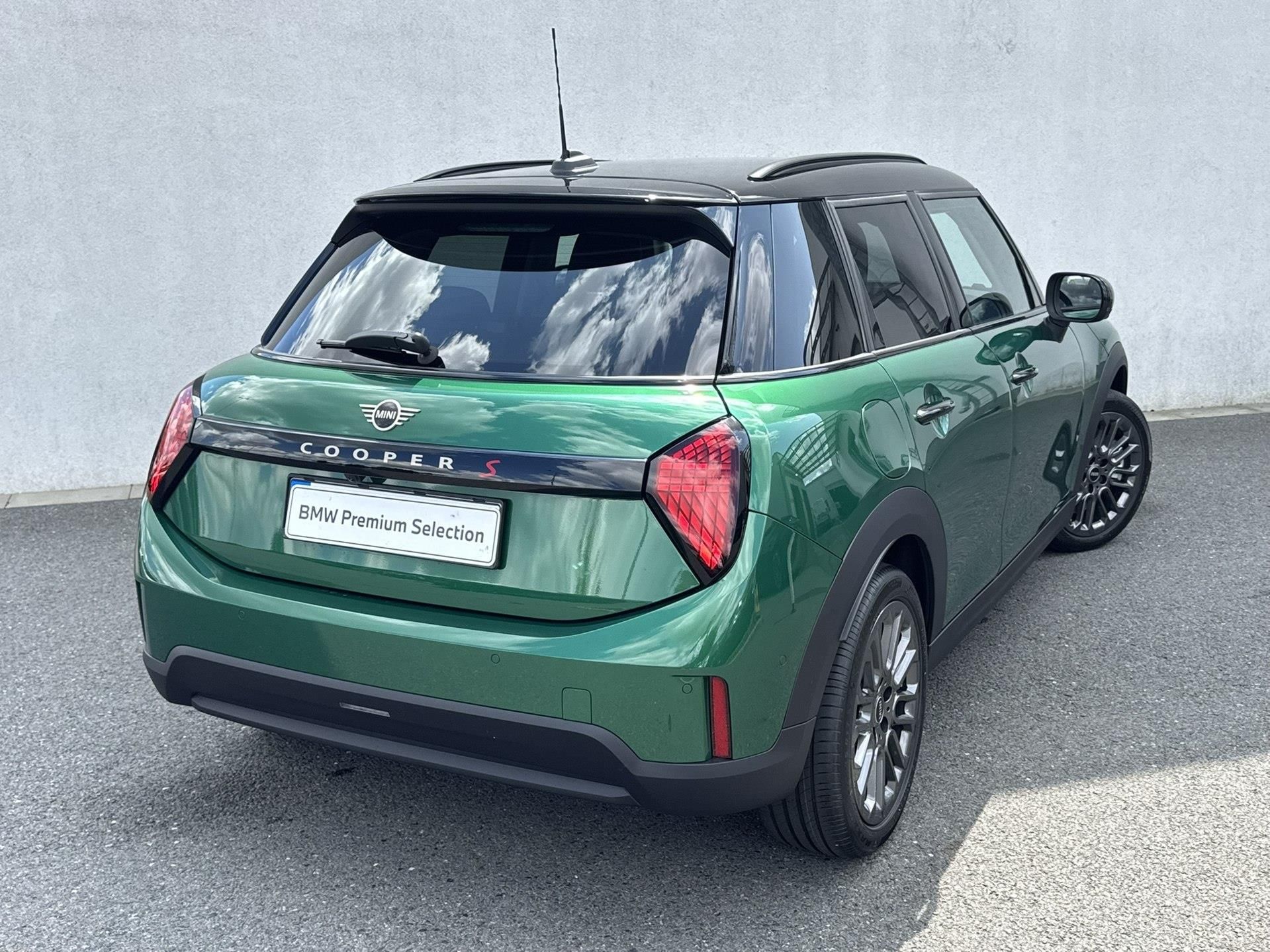 Mini Cooper, 5 door (F65) S - fotka 2