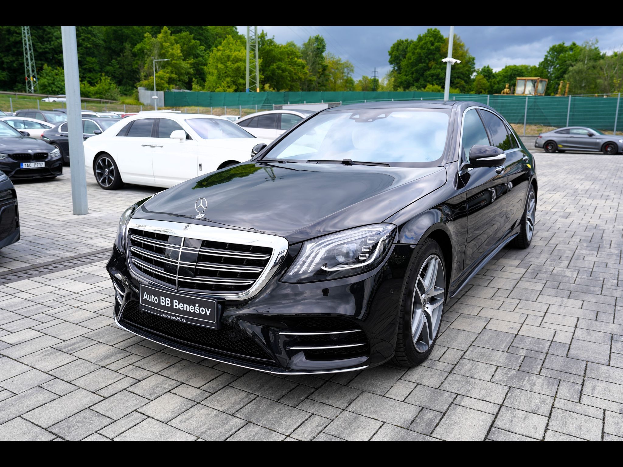 Mercedes-Benz Třídy S, S 350d Long 4matic AMG TV - fotka 2