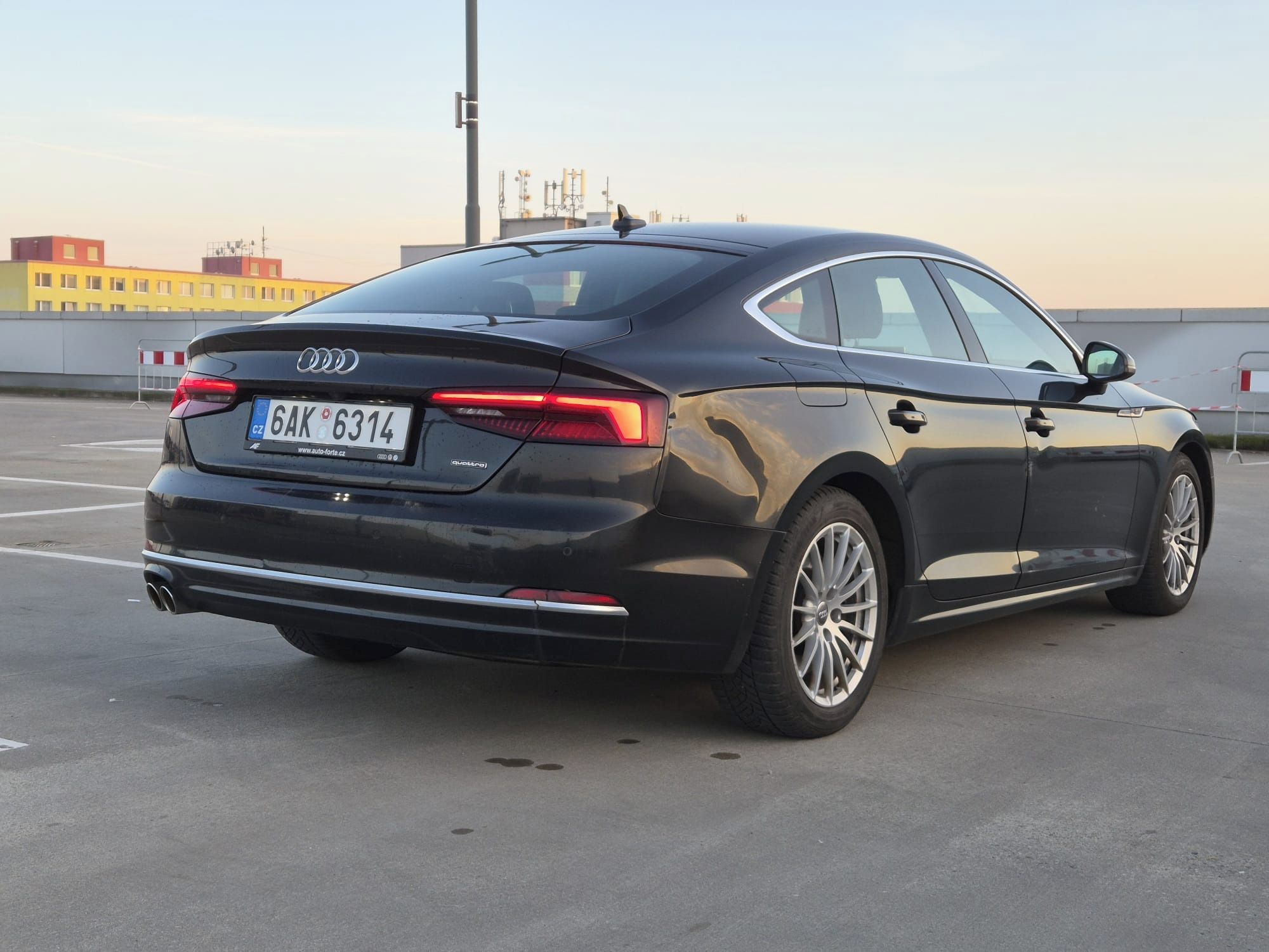 Audi A5, 3.0 TDI / quattro / Sline - fotka 4