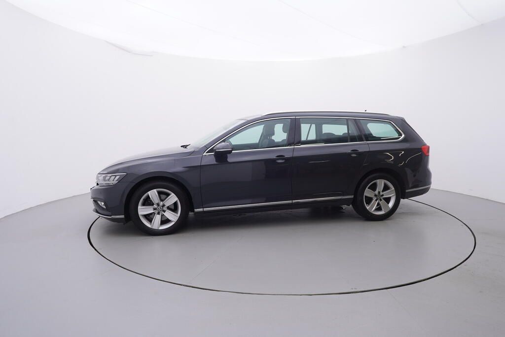 Volkswagen Passat, Elegance 2.0 TDI 110 kW - fotka 2