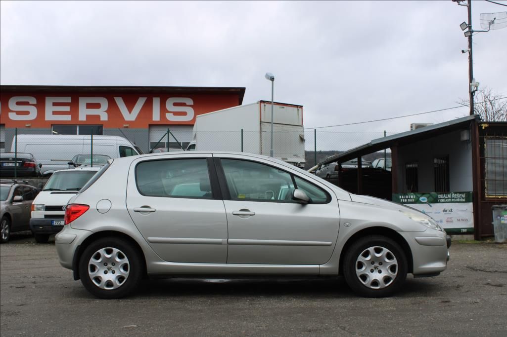 Peugeot 307, 1,6 HDi  1.maj., ČR, serviska - fotka 4