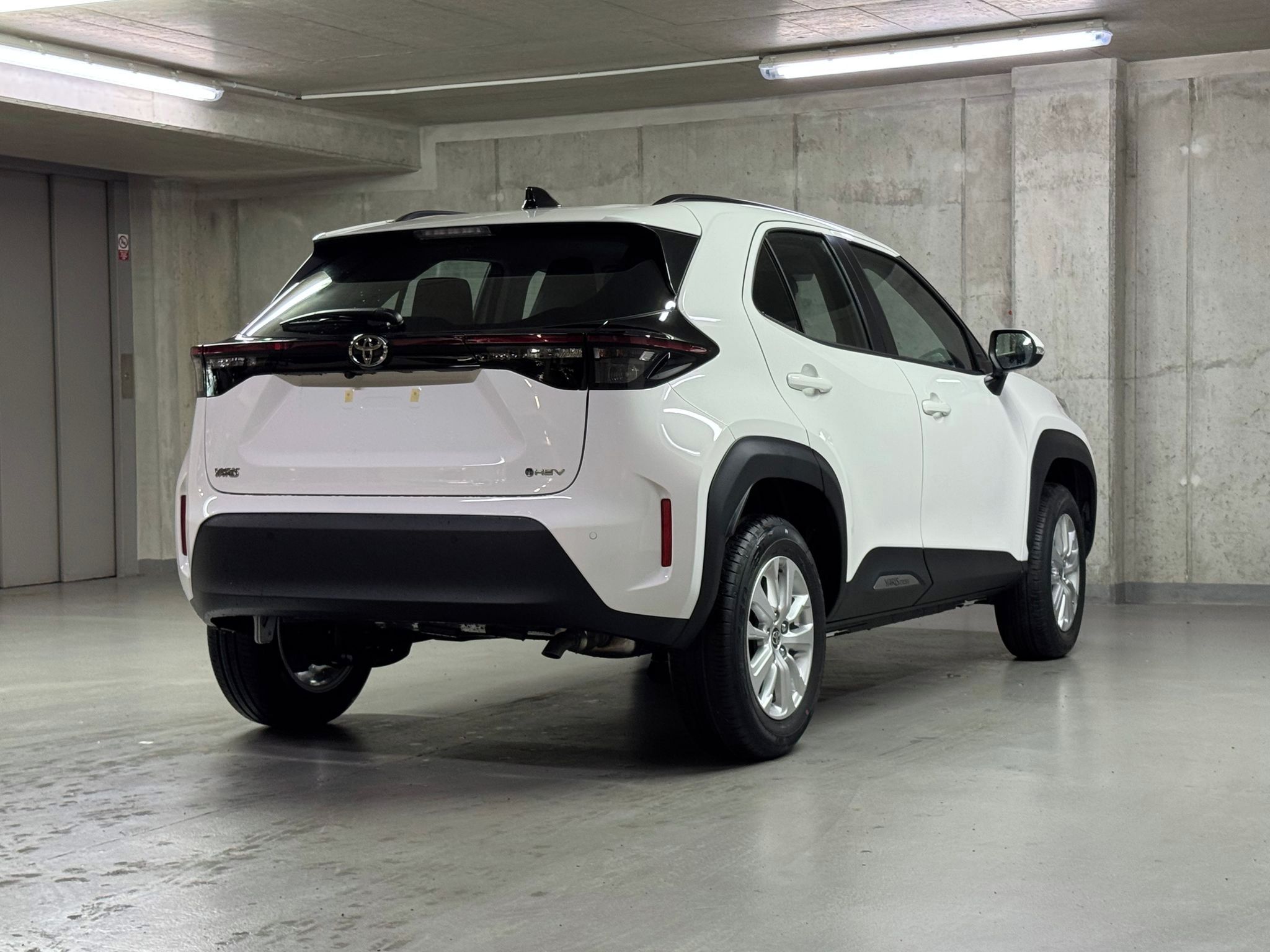 Toyota Yaris Cross, COMFORT 1.5 Hybrid FWD 116k - fotka 5