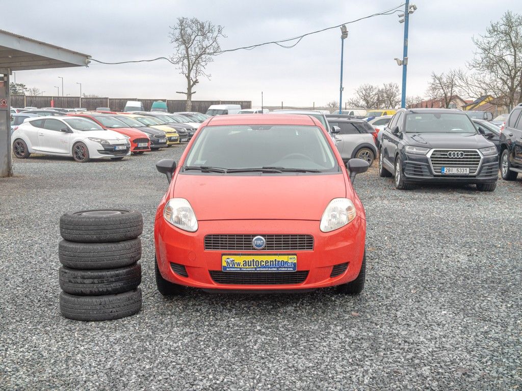 Fiat Grande Punto, 1.4i 2x KOLA – PO SERVISU - fotka 2