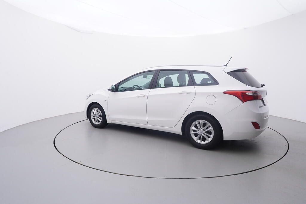 Hyundai i30, Trikolor 1.6 GDi 88 kW - fotka 3