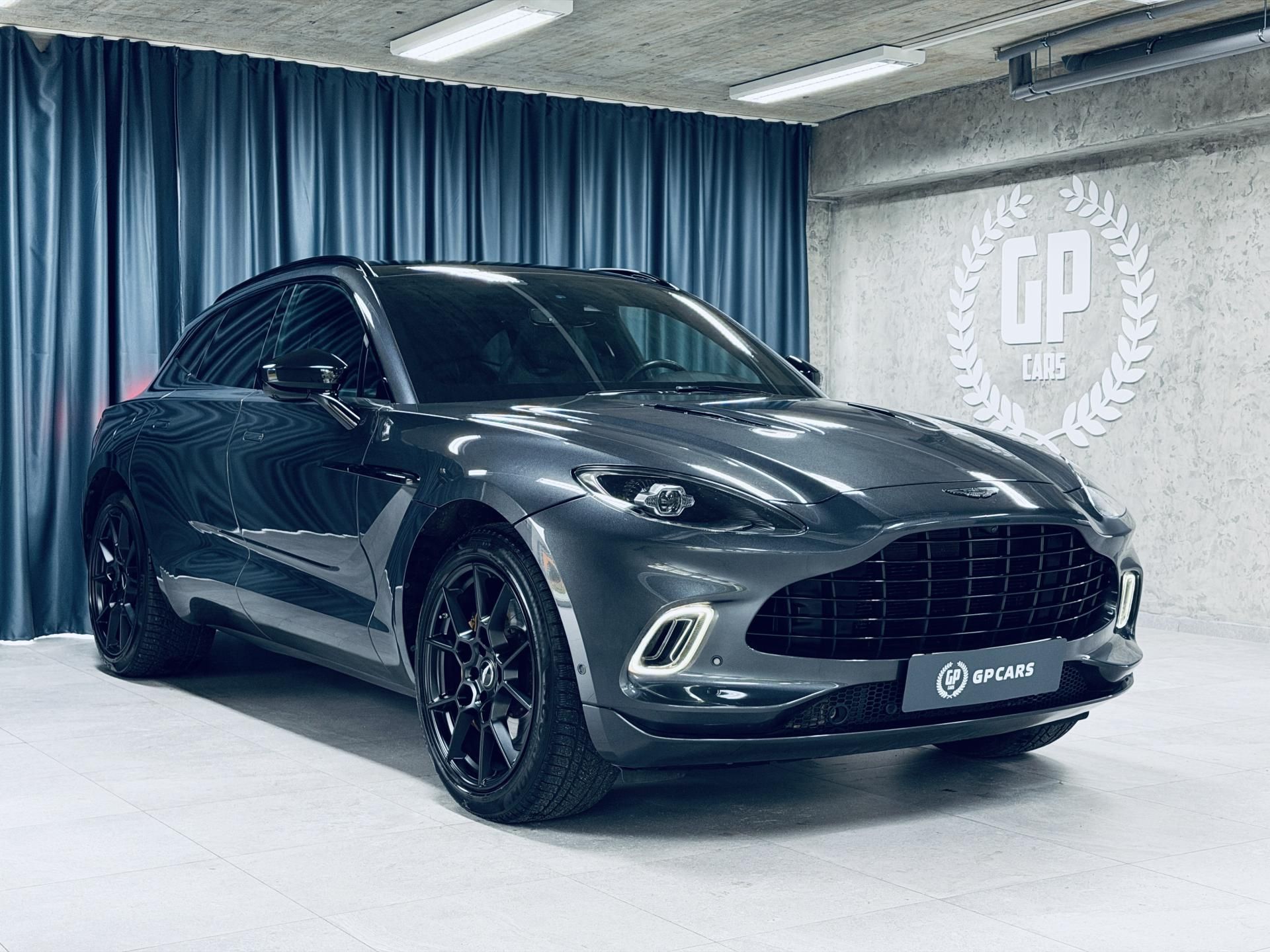 Aston Martin DBX, 550*AIR*XENON.GREY*TOP
