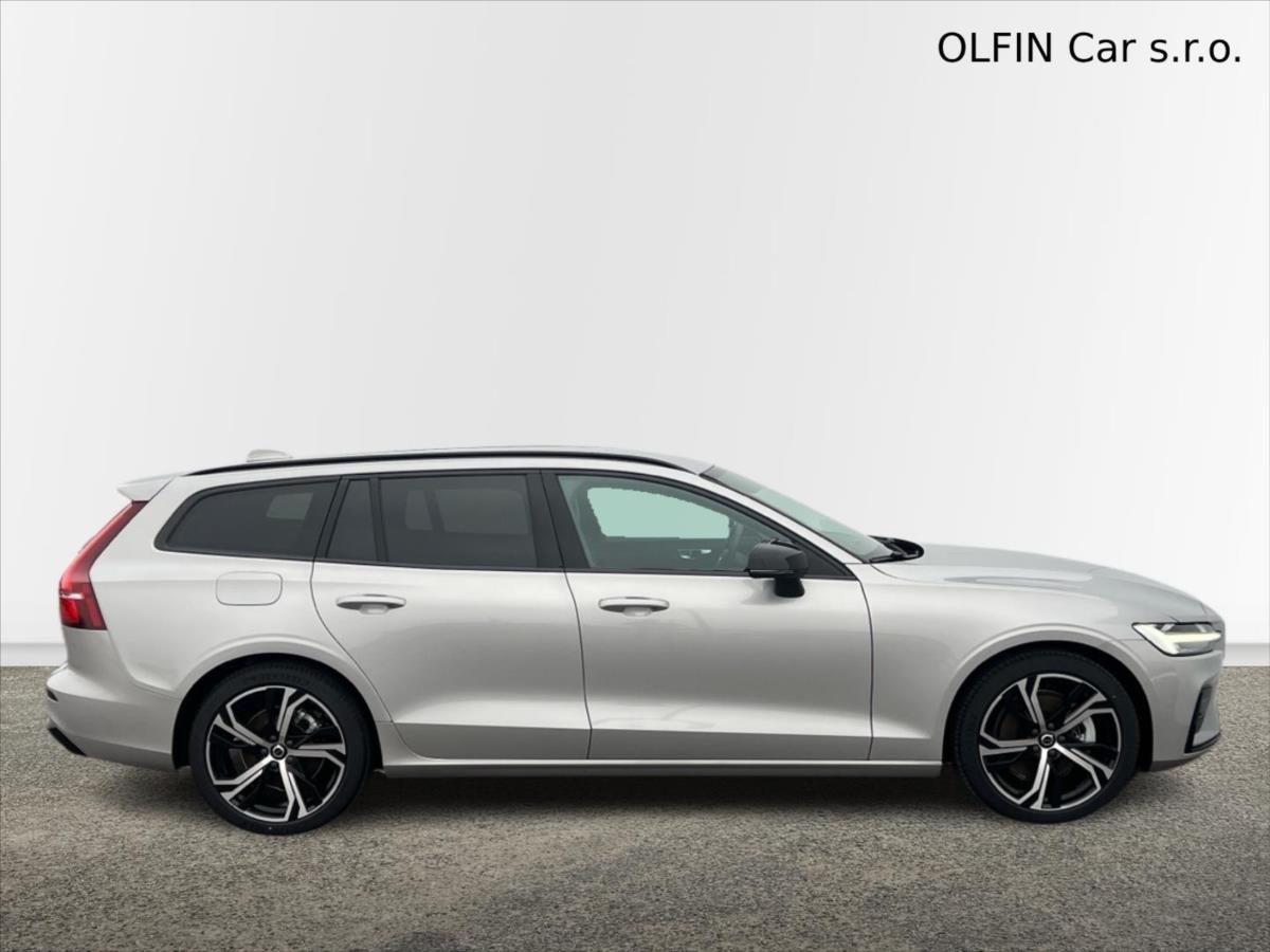 Volvo V60, 2,0 FWD PLUS DARK 145kW  B4 - fotka 3