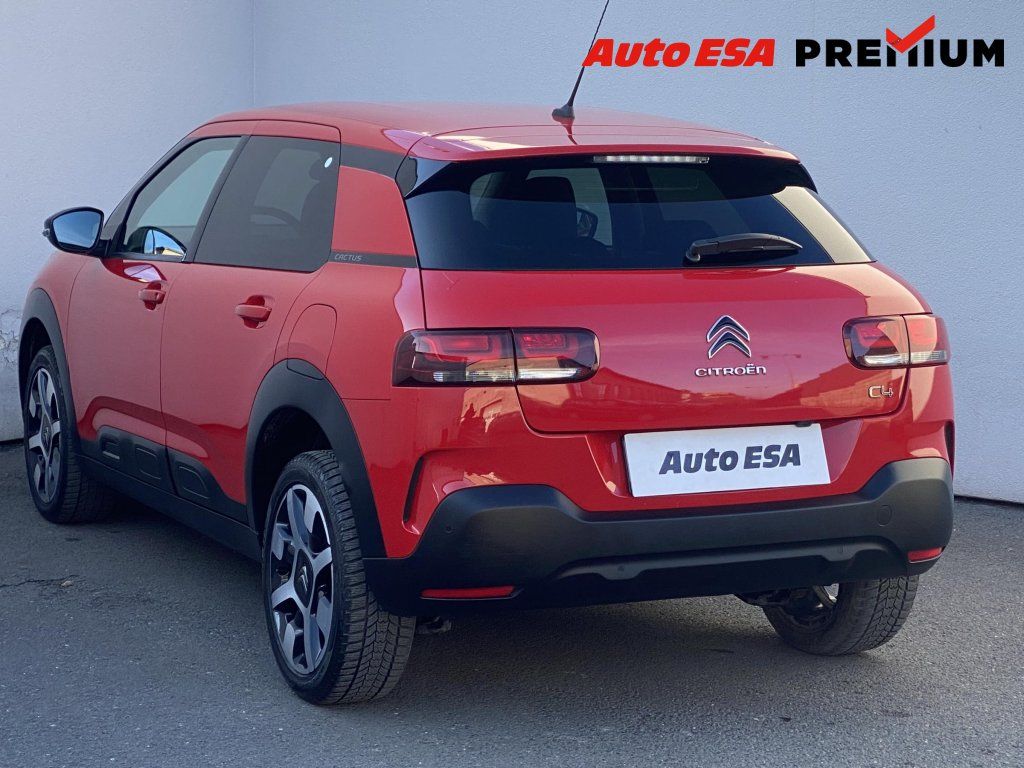 Citroën C4 Cactus, 1.2 PT,1.maj,ČR,Shine - fotka 6