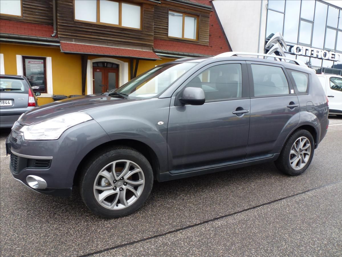 Citroën C-Crosser, 2,2 HDi SX 7míst 4x4