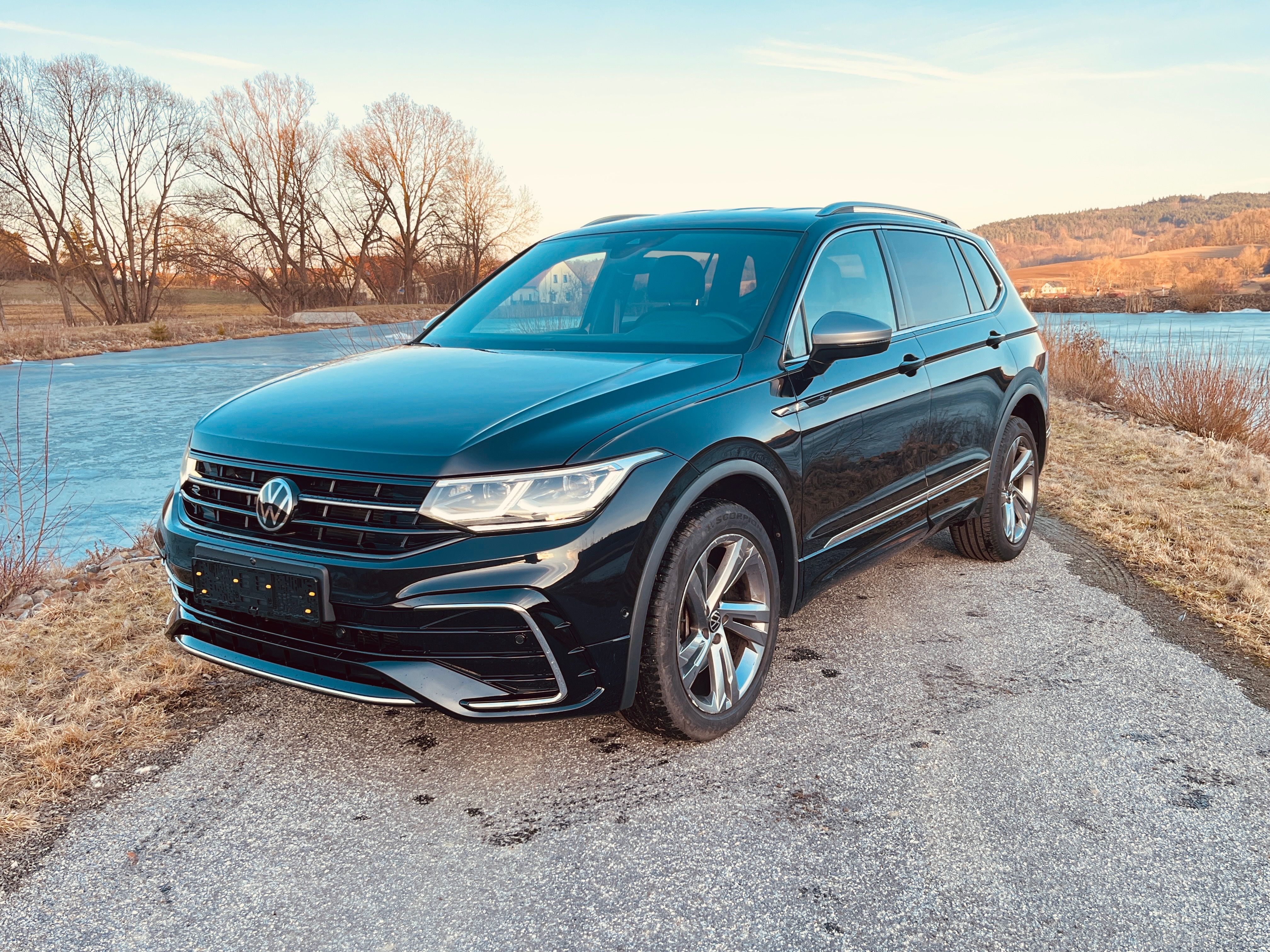 Volkswagen Tiguan, Allspace R-Line 2.0 TSi 4x4 - fotka 2