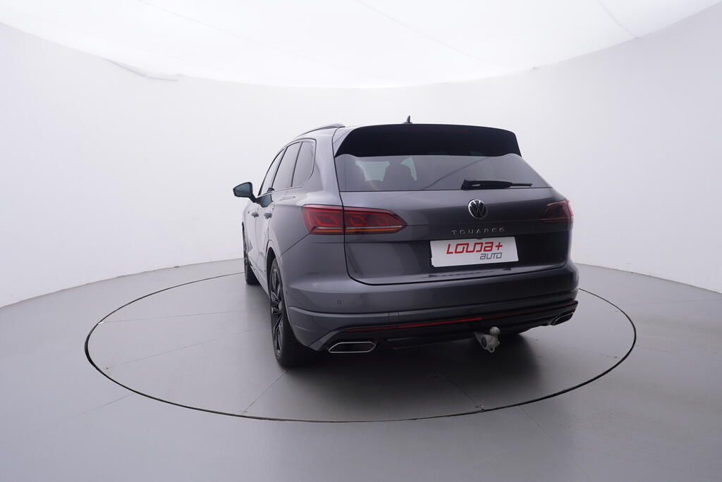 Volkswagen Touareg, R-line 3.0 TDI 210 kW - fotka 4