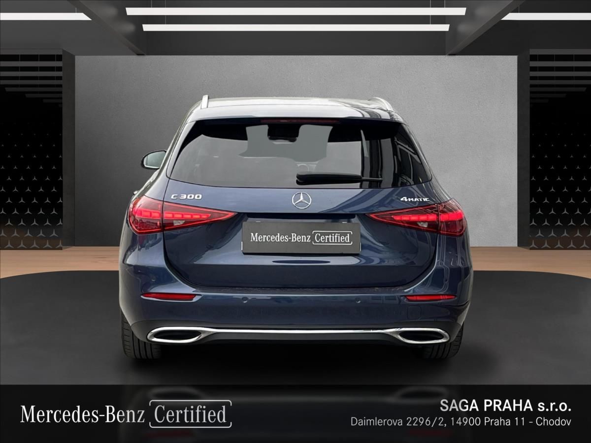 Mercedes-Benz Třídy C, C 300 4MATIC kombi - fotka 4