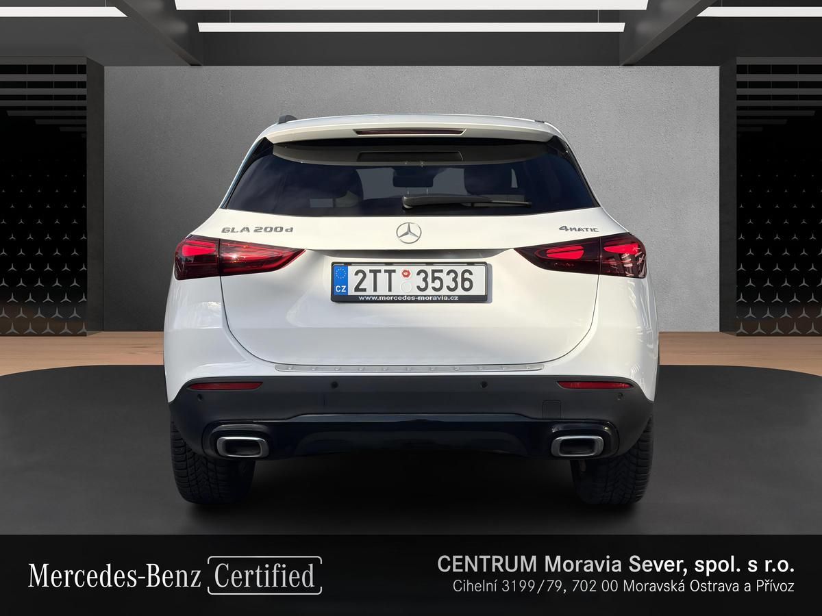 Mercedes-Benz GLA, 200 d 4MATIC - fotka 4