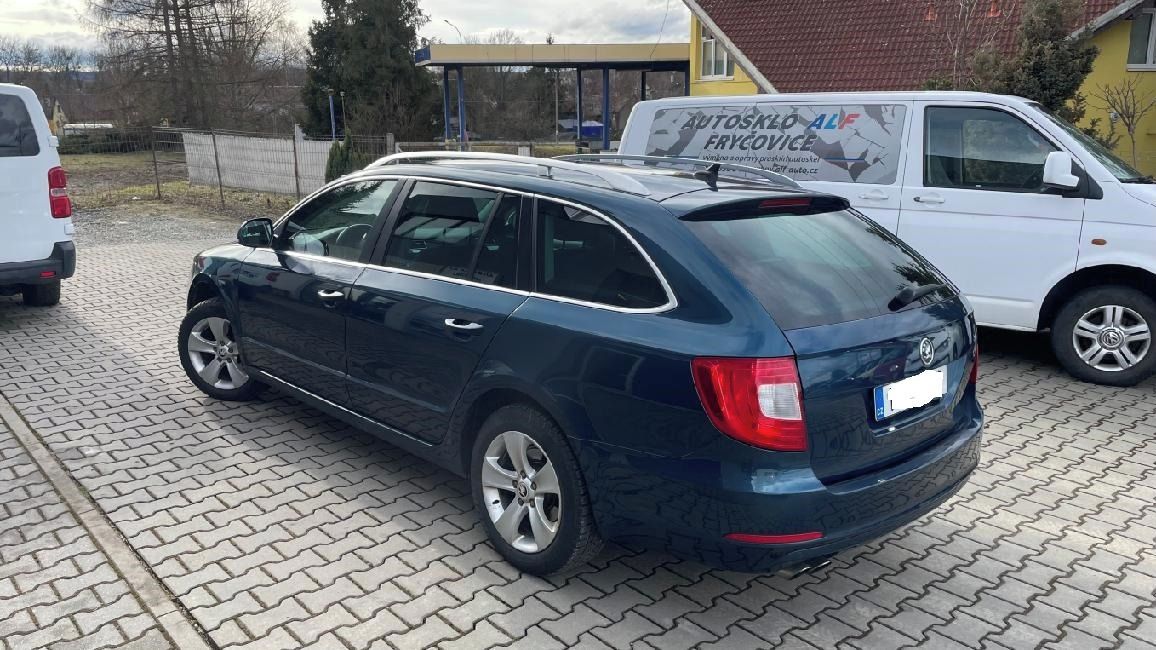 Škoda Superb, 1.8 Tsi 118KW // DSG // - fotka 5
