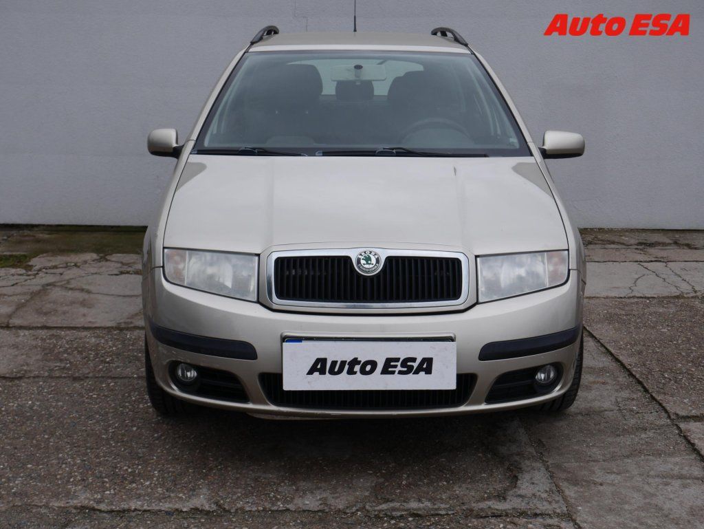 Škoda Fabia, 1.2 12V,ČR - fotka 2