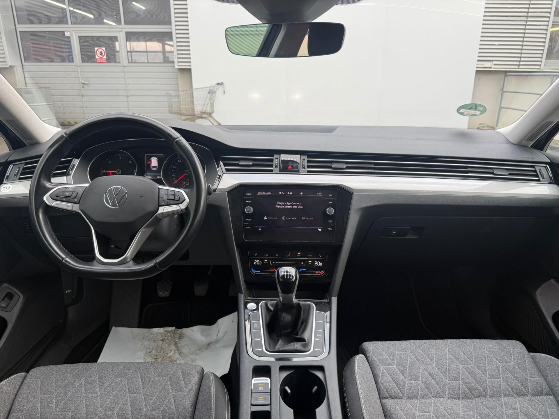 Volkswagen Passat, 2,0 TDI 110kW DSG Variant - fotka 5