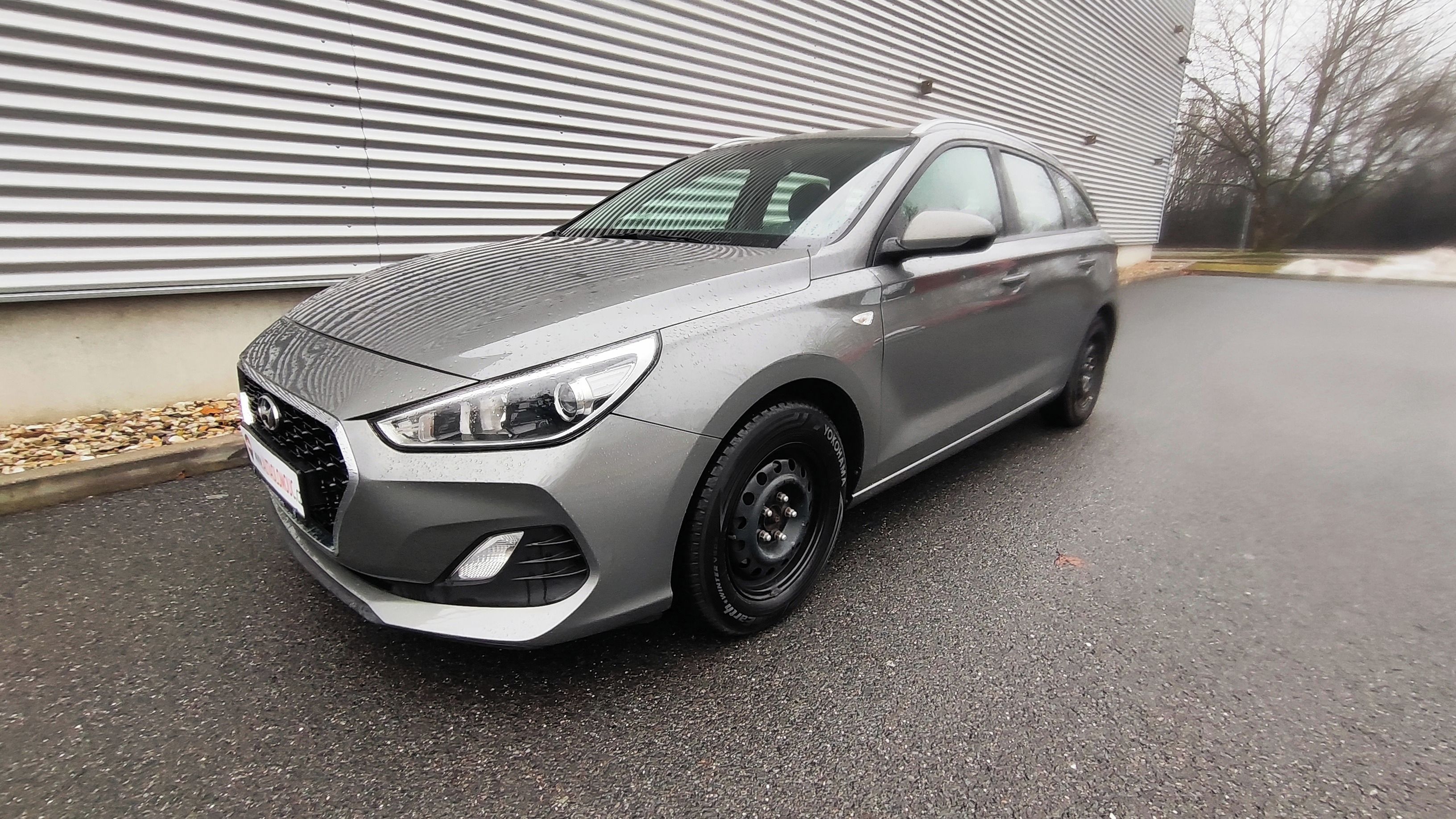 Hyundai i30, 1.4i klimatizace ČR, DPH
