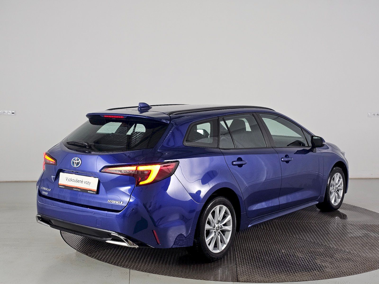 Toyota Corolla, 1.8HEV 140k TS COMFORT TECH - fotka 2