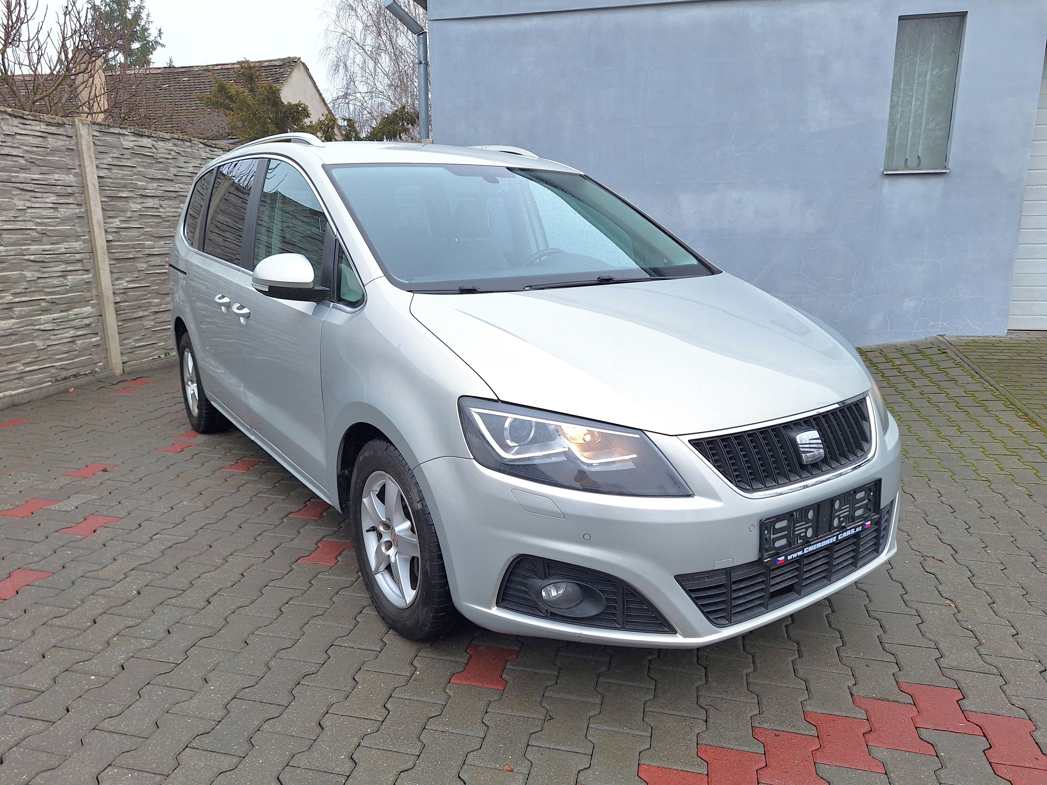 Seat Alhambra, 2,0TDI,103kW,DSG,plný servis - fotka 4