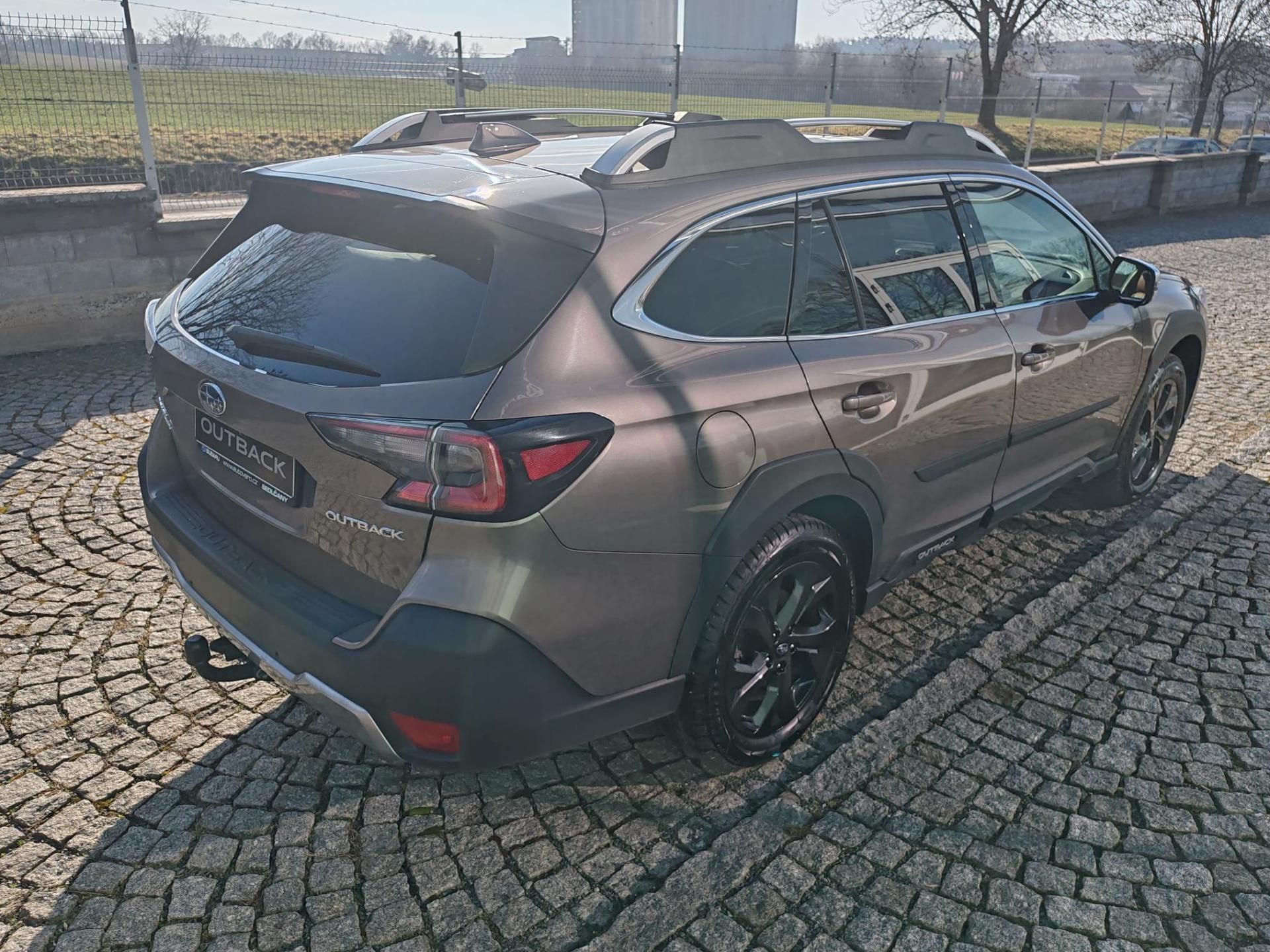 Subaru Outback, 2.5i Touring - komisní prodej - fotka 6