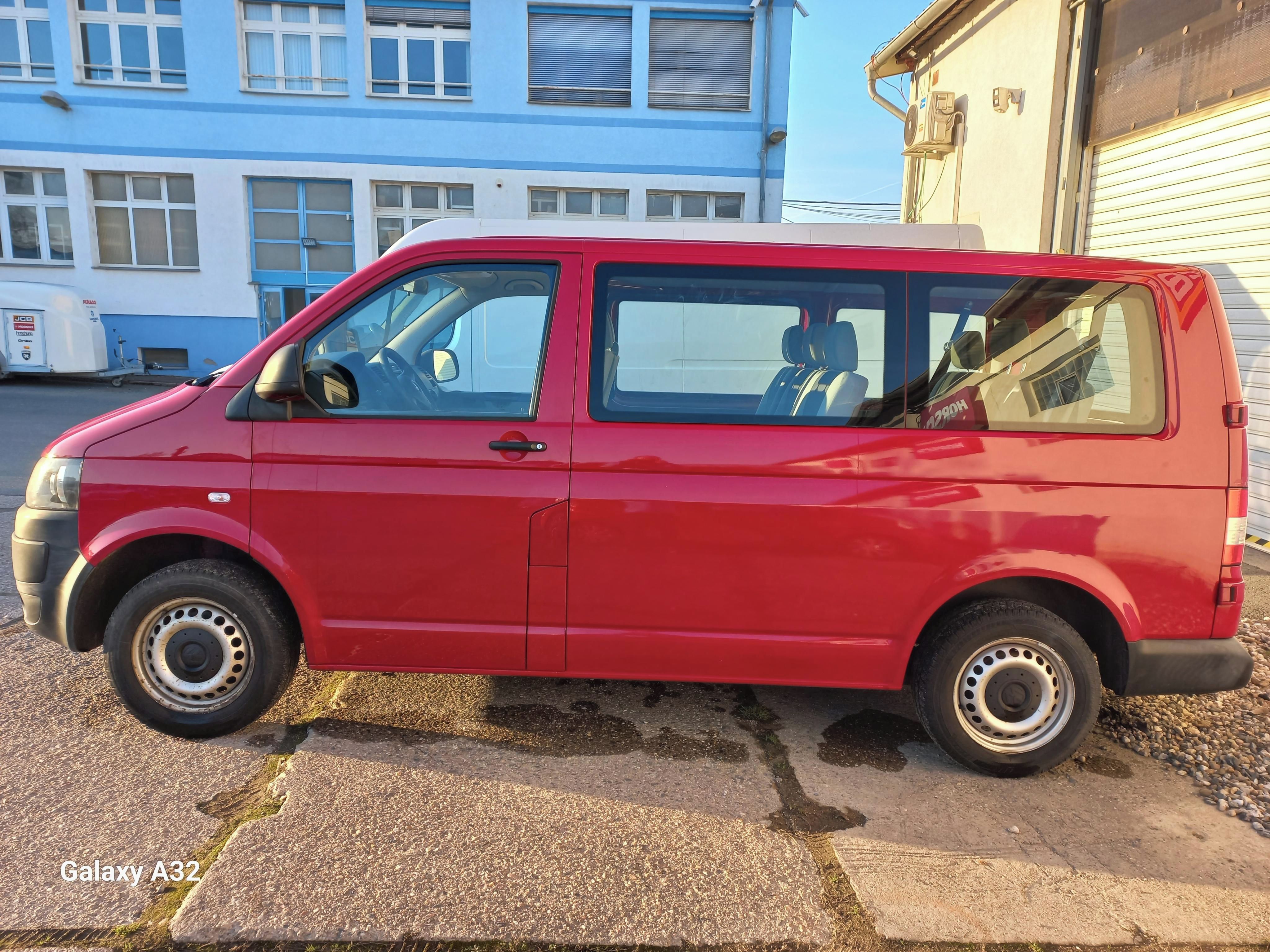 Volkswagen Multivan, VW Multivan, ČR, DPH, 2. maj. - fotka 4
