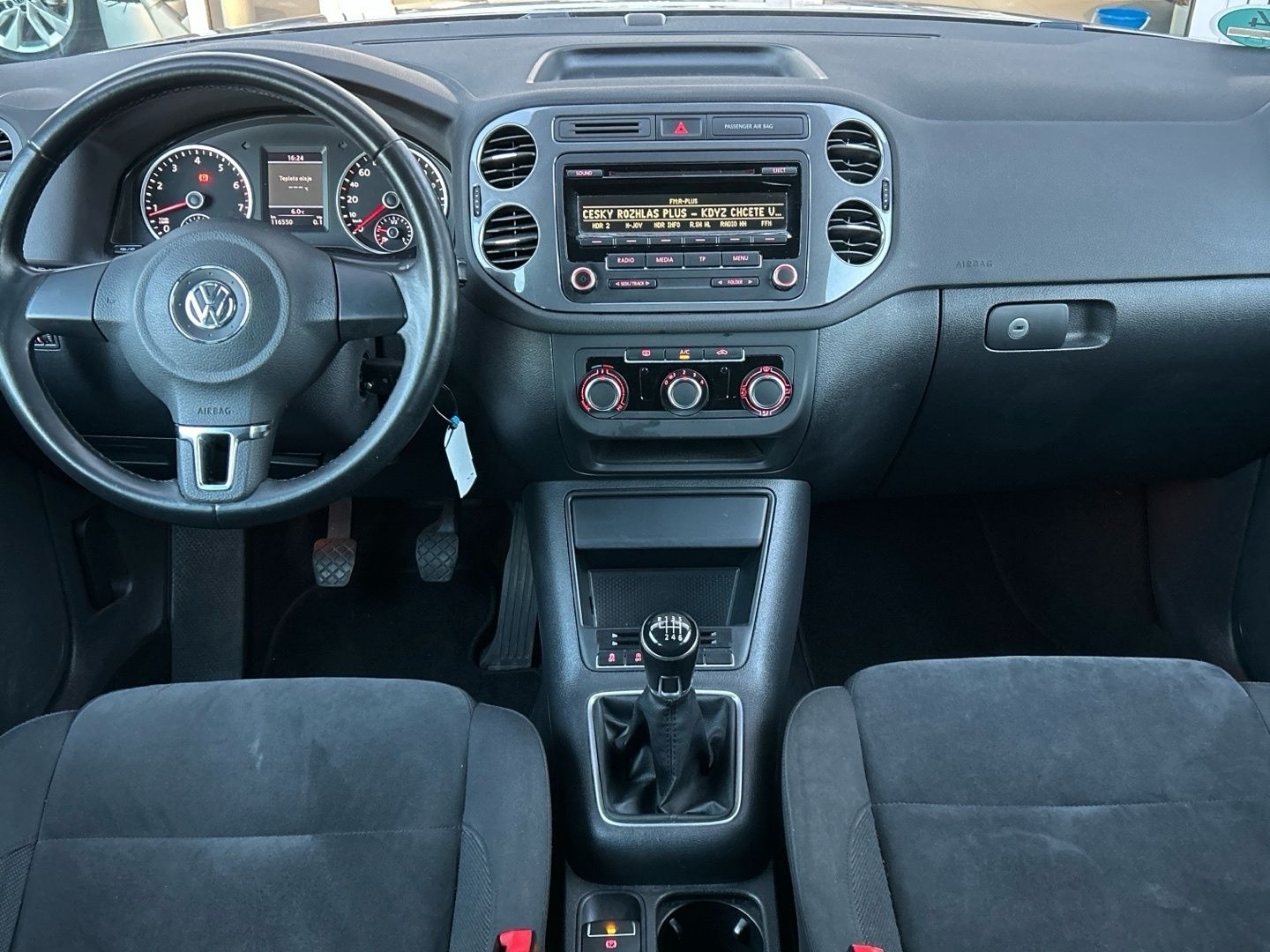 Volkswagen Tiguan, 1,4 TSI BMT SPORT Style - fotka 5