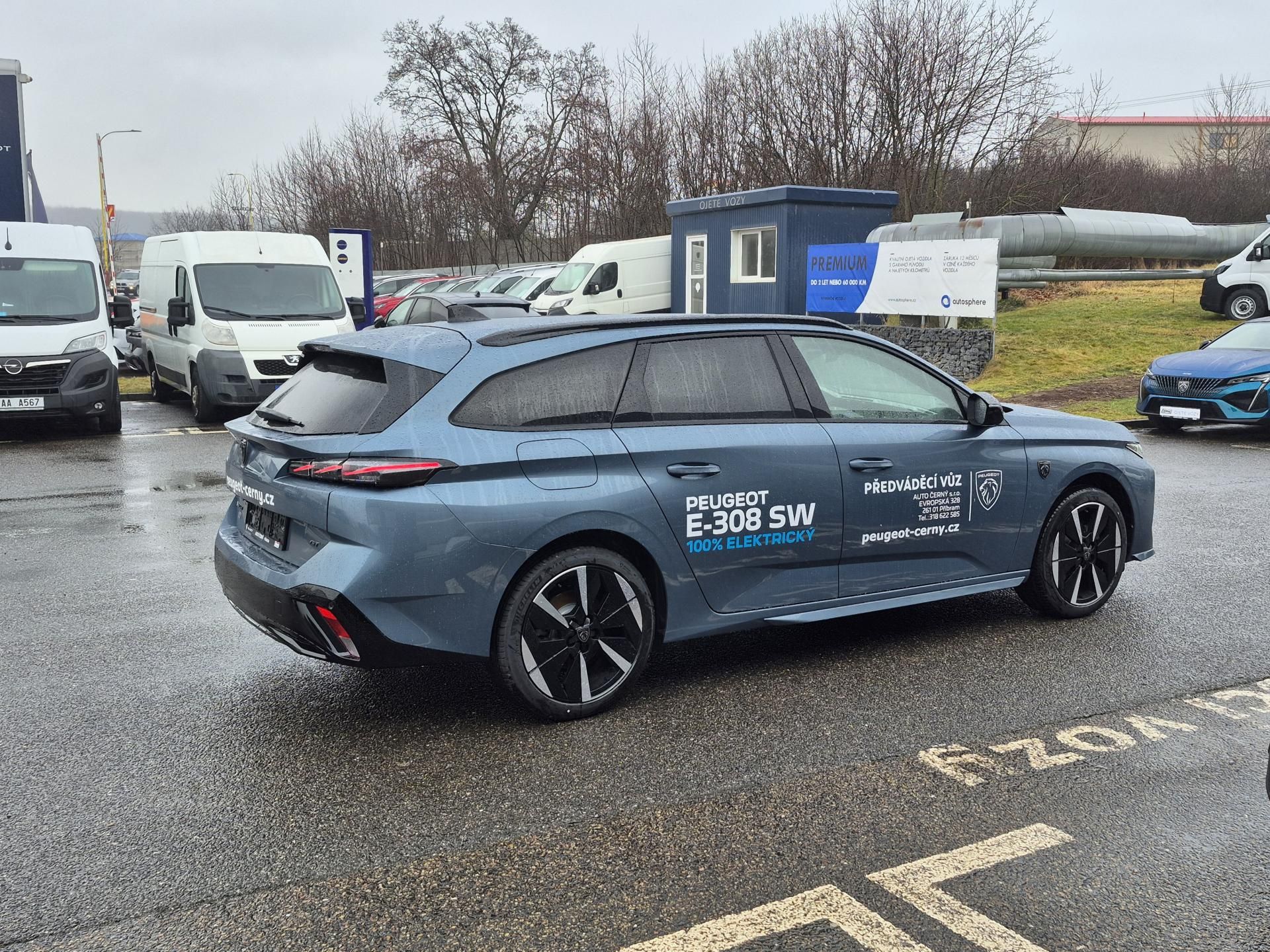 Peugeot 308, SW GT Elektro115 kW/156k 58kWh - fotka 6