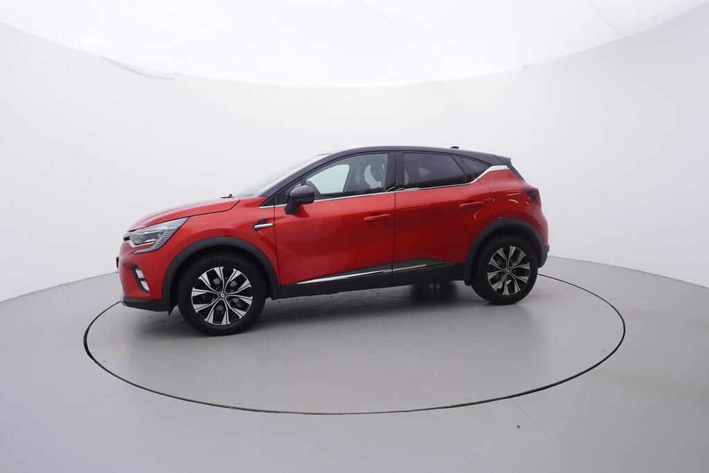 Renault Captur, Techno 1.3 TCe 140 EDC 103 kW - fotka 2