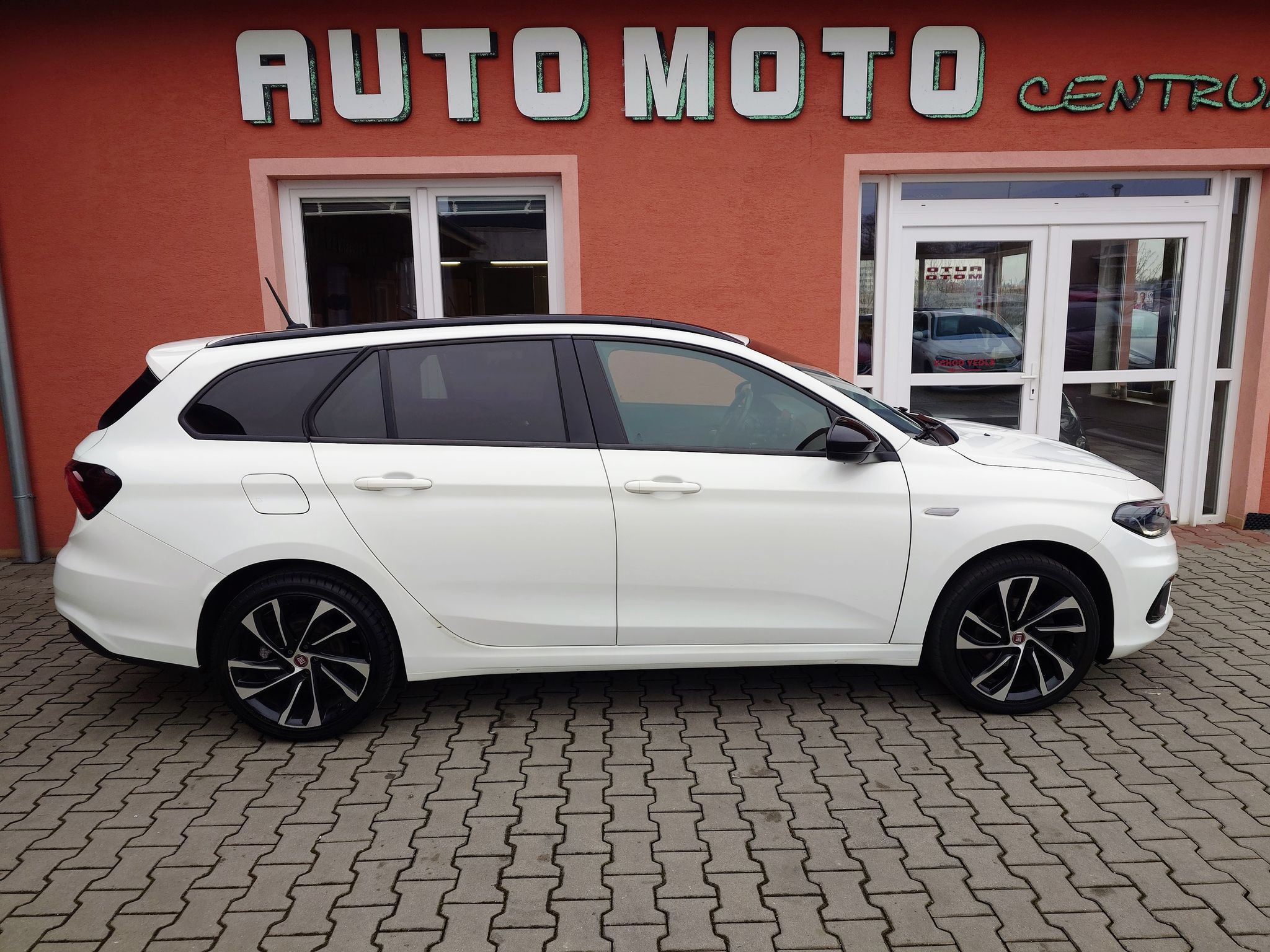 Fiat Tipo, 1.6 JTDM S-Design 88 kW - fotka 5